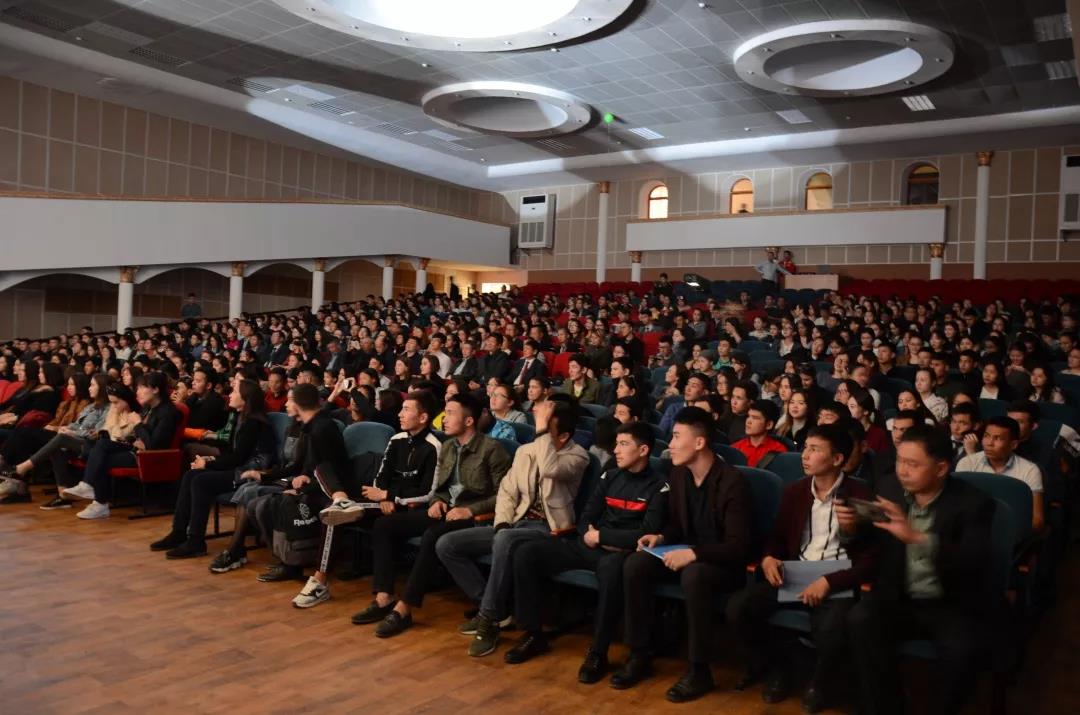 D:\新闻简讯\童颜巨乳
简讯\新建文件夹\微信图片_20190420200851.jpg